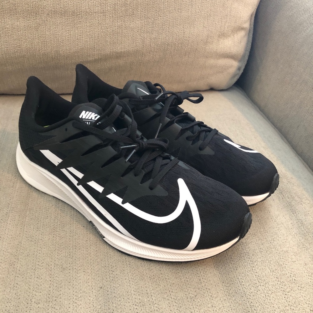 Woman’s NIKE ZOOM RIVAL FLY Running Shoe